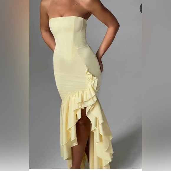 Yellow Strapless Ruffle Dress - Picture 2 of 3